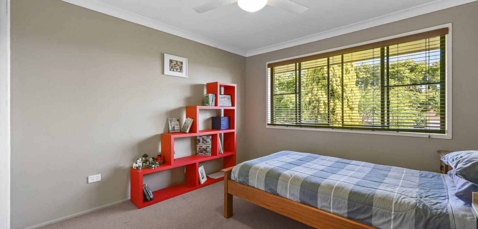 19 Boyett St, CENTENARY HEIGHTS, QLD 4350 AU