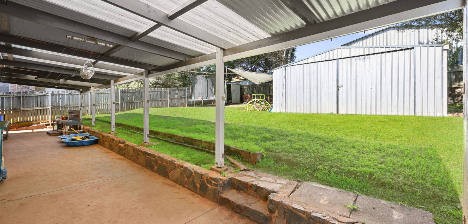 74 Hogg St, ROCKVILLE, QLD 4350 AU