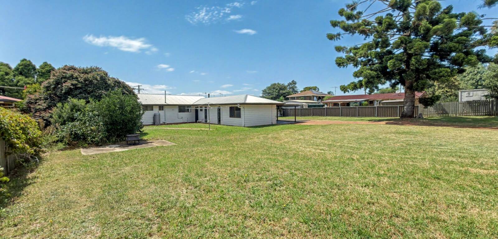 26 Nugent Cres, WILSONTON, QLD 4350 AU