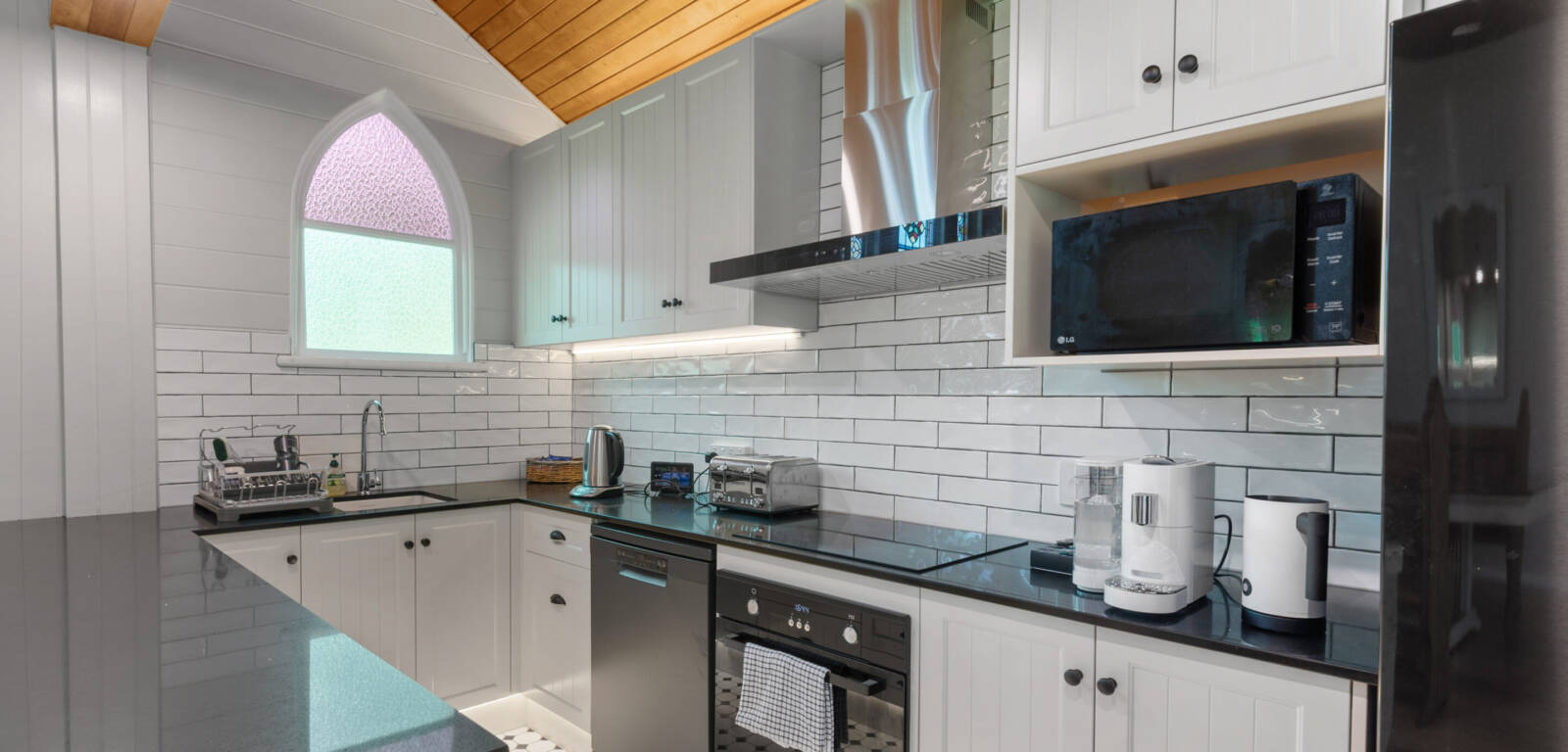 46 King St, YANGAN, QLD 4371 AU