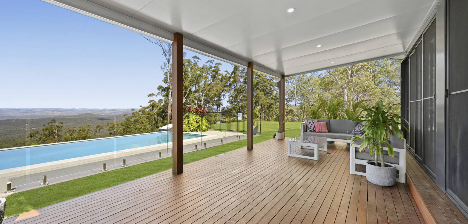 208 Fernbank Rd, FIFTEEN MILE, QLD 4352 AU