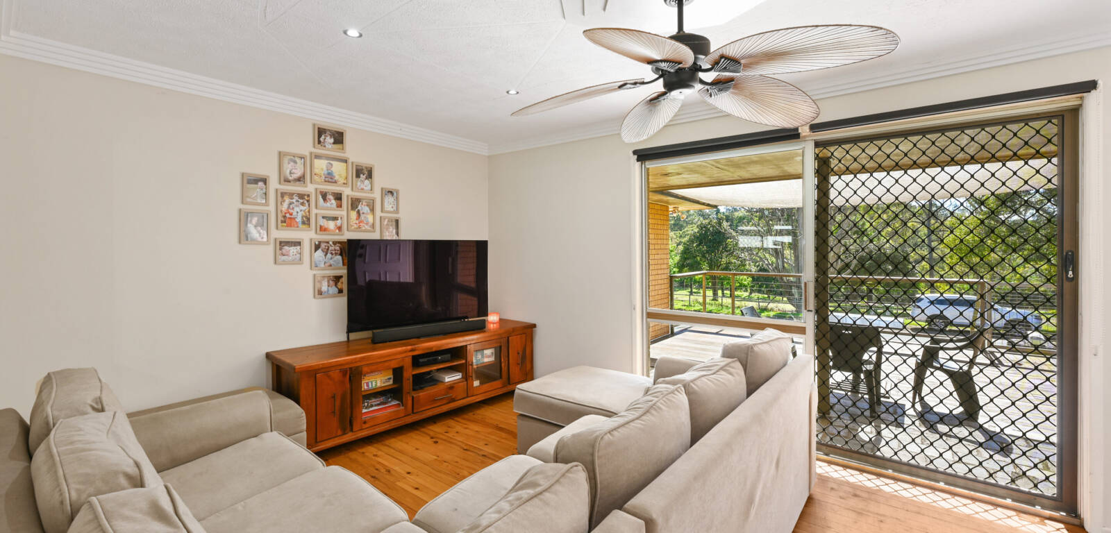 74 Hogg St, ROCKVILLE, QLD 4350 AU