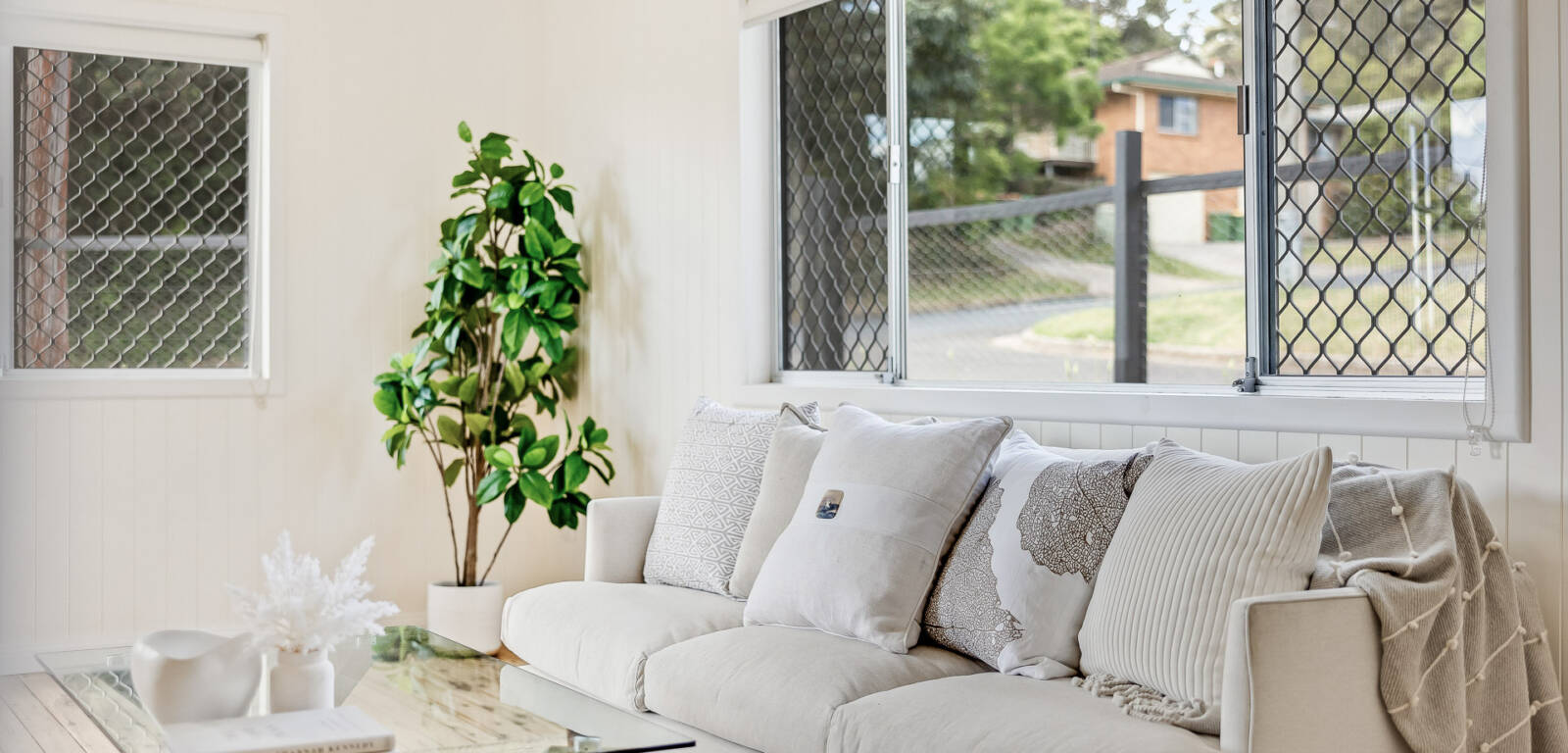 68 North St, MOUNT LOFTY, QLD 4350 AU