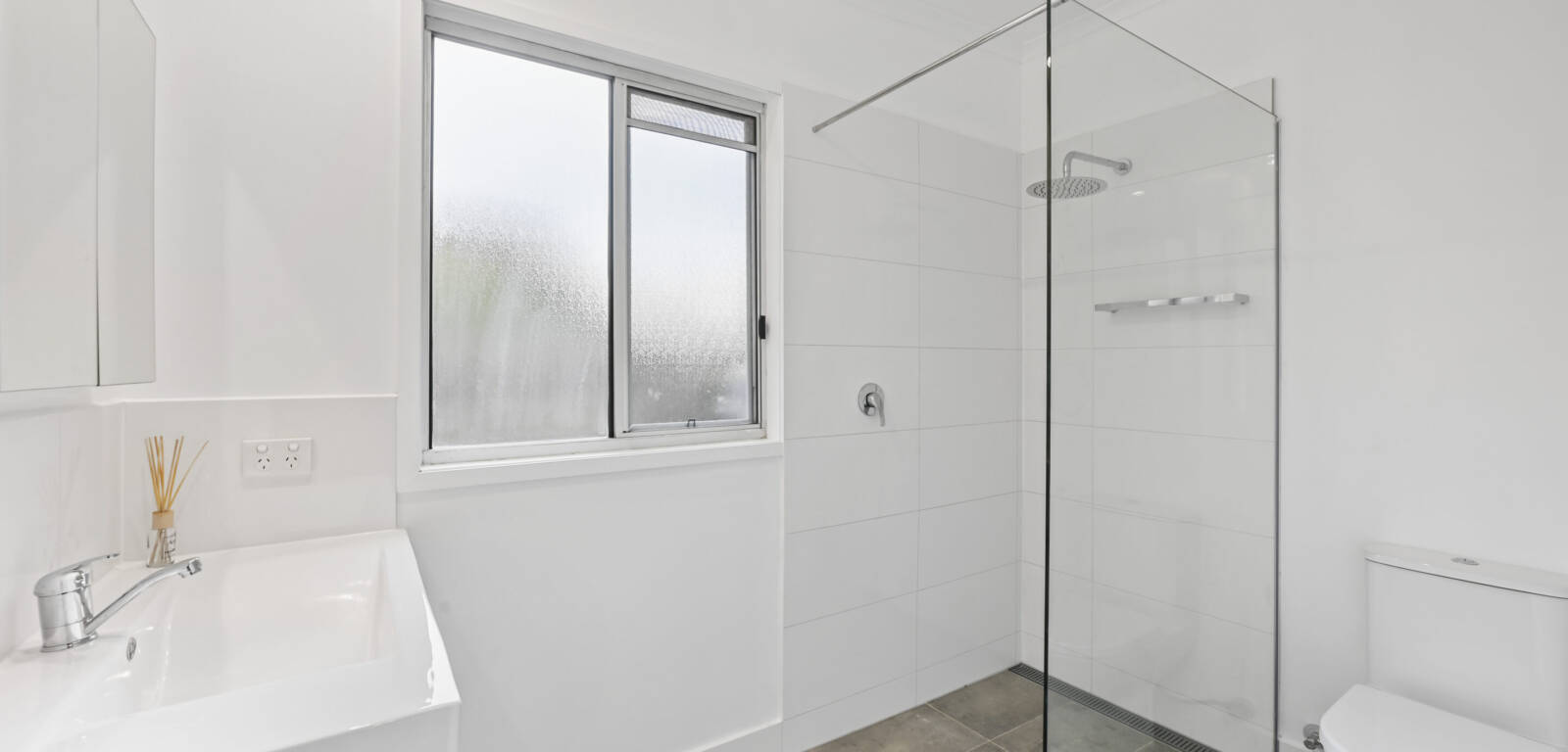 275b James St, NEWTOWN, QLD 4350 AU