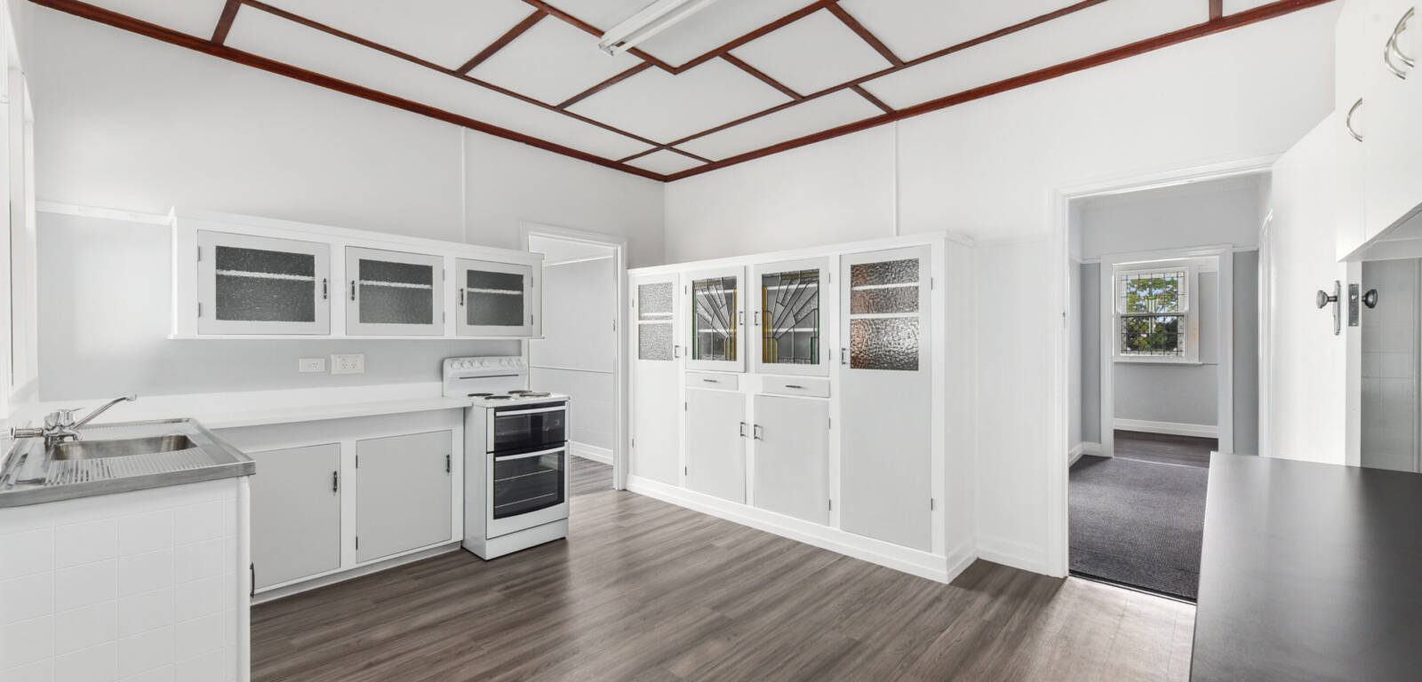 43 Gostwyck St, NEWTOWN, QLD 4350 AU