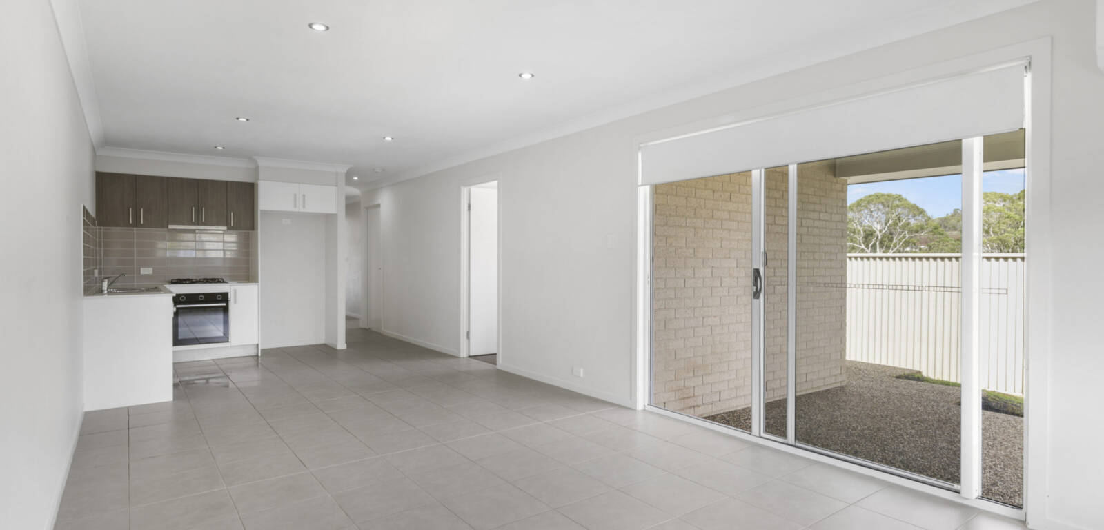 1/34 Carlin Street, GLENVALE, QLD 4350 AU