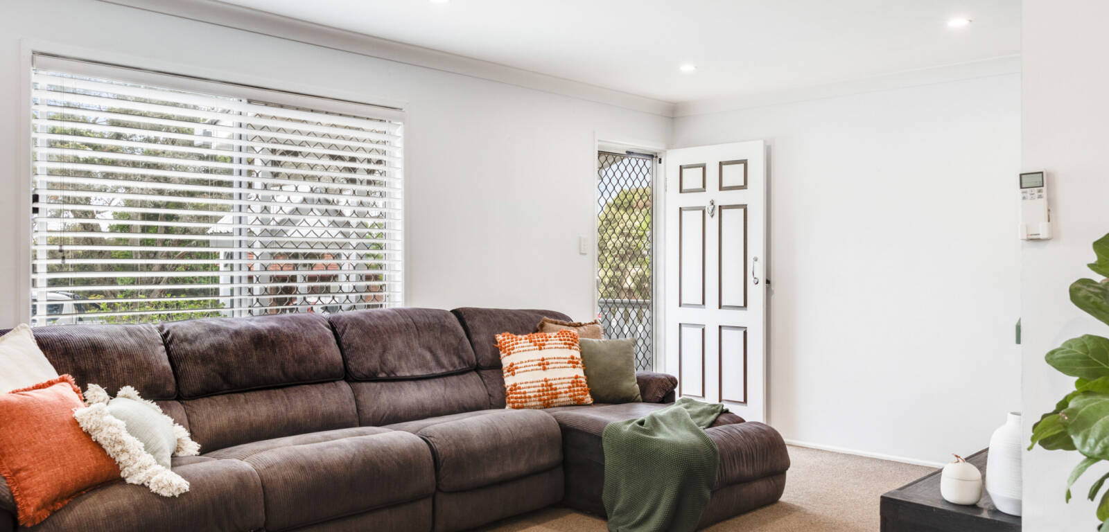 10 Kratzmann Ct, KEARNEYS SPRING, QLD 4350 AU