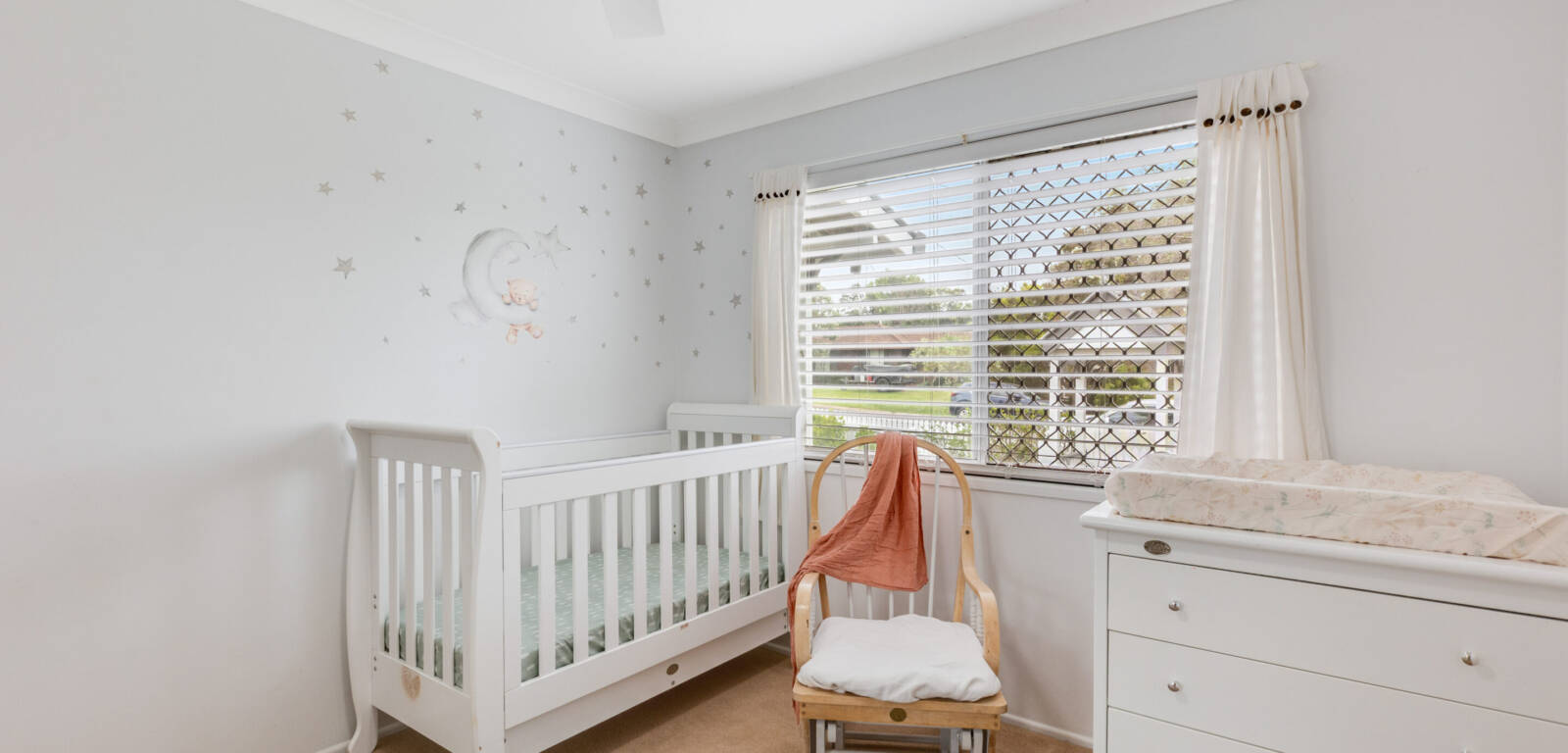 10 Kratzmann Ct, KEARNEYS SPRING, QLD 4350 AU