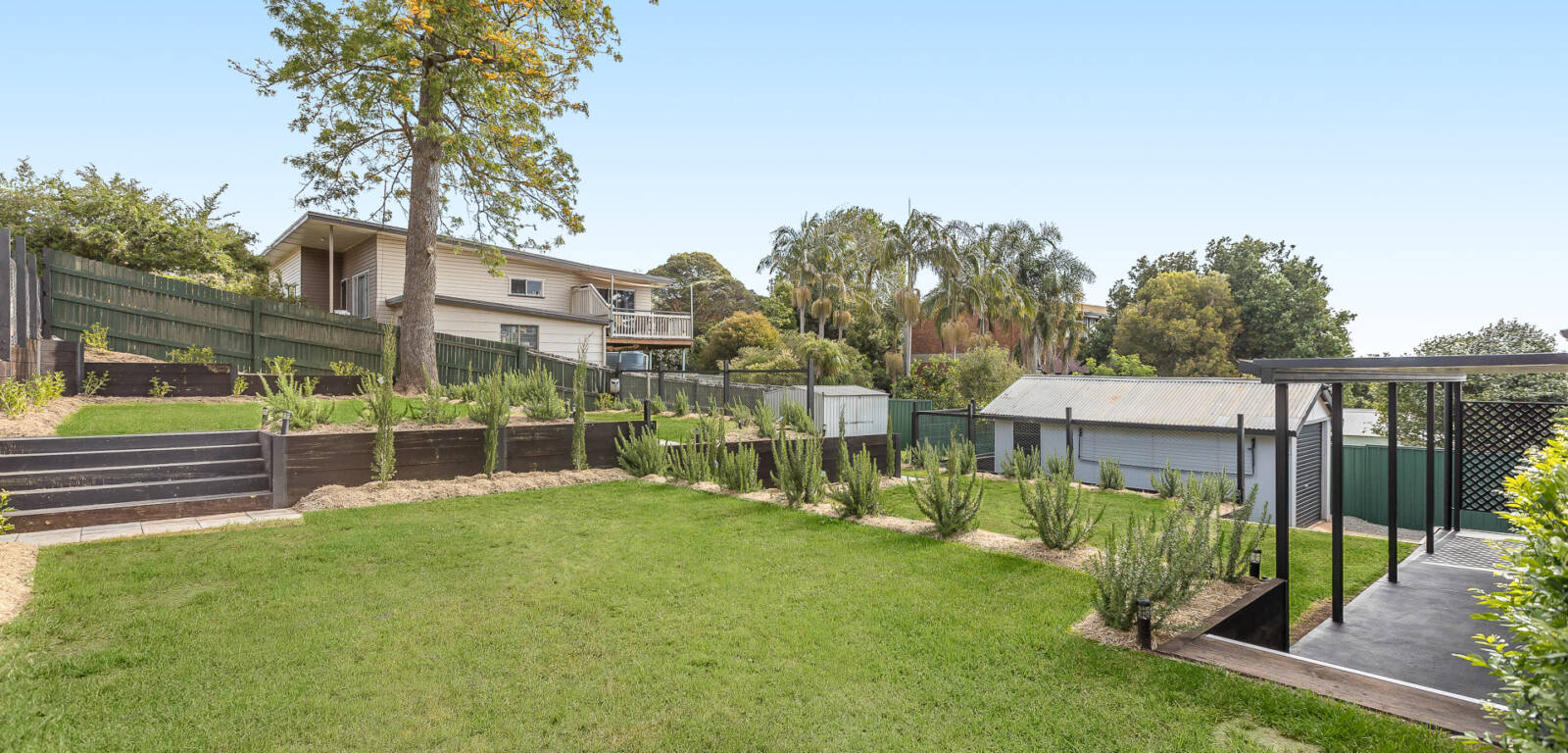 68 North St, MOUNT LOFTY, QLD 4350 AU