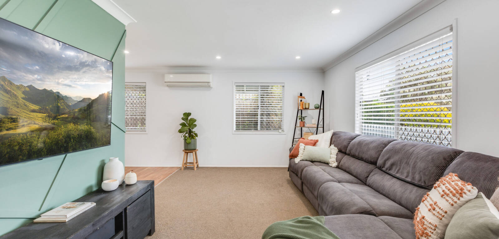 10 Kratzmann Ct, KEARNEYS SPRING, QLD 4350 AU