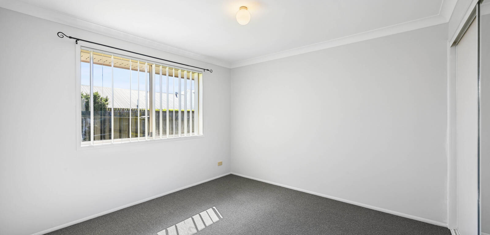 2/5 Gabrielle St, KEARNEYS SPRING, QLD 4350 AU