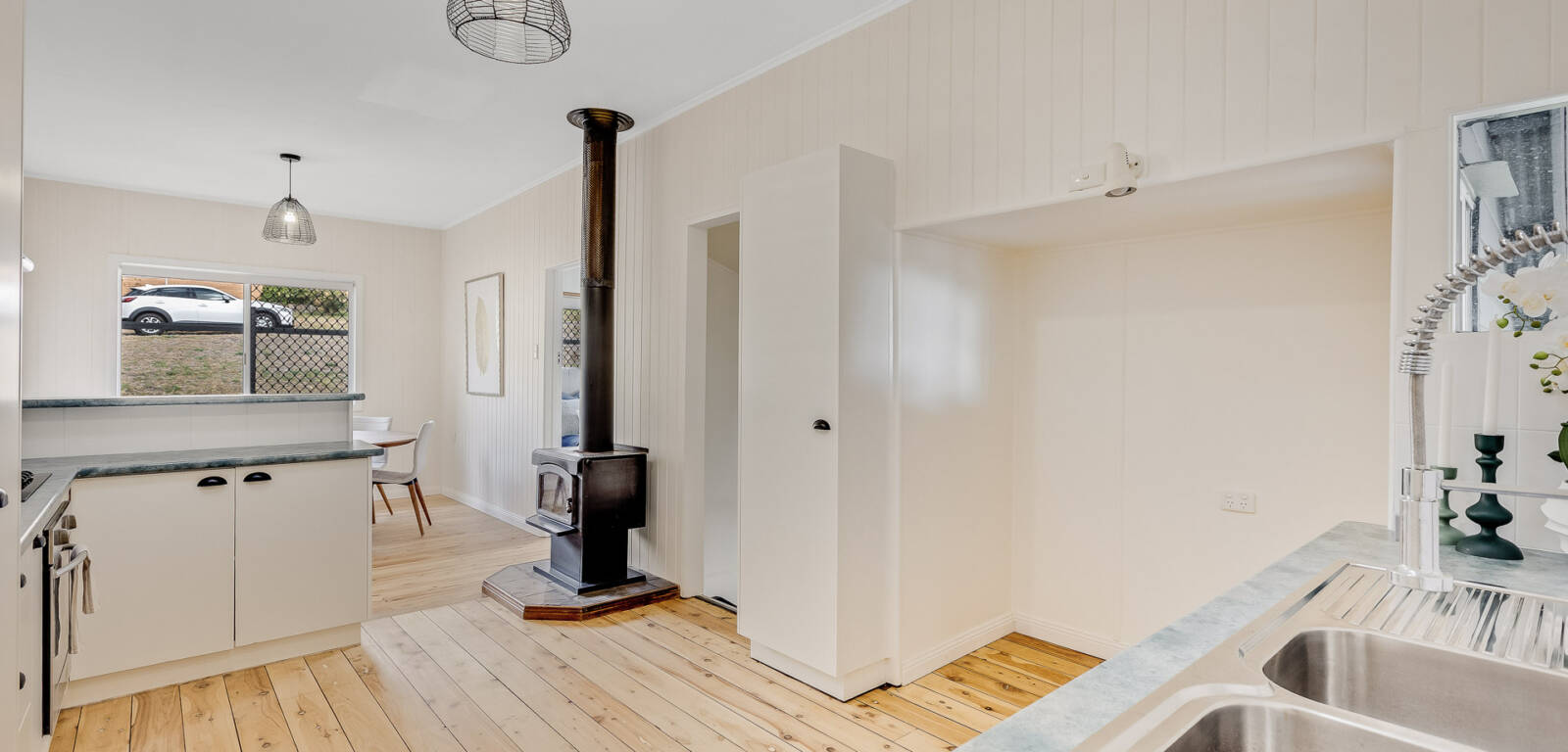 68 North St, MOUNT LOFTY, QLD 4350 AU