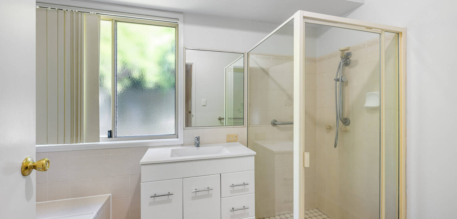 2/5 Gabrielle St, KEARNEYS SPRING, QLD 4350 AU