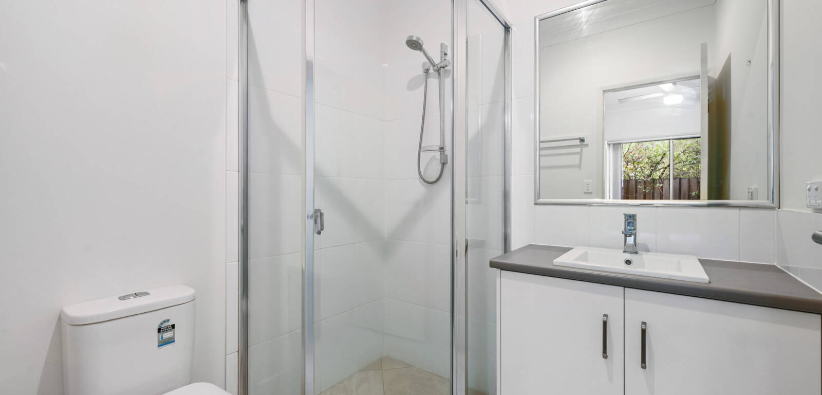 4/138 Hill, NEWTOWN, QLD 4350 AU