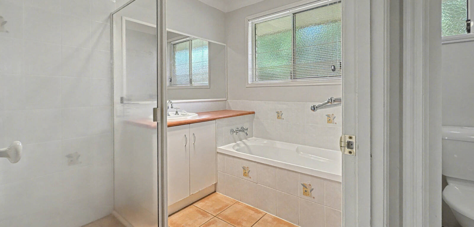 6 Mason Ct, KEARNEYS SPRING, QLD 4350 AU