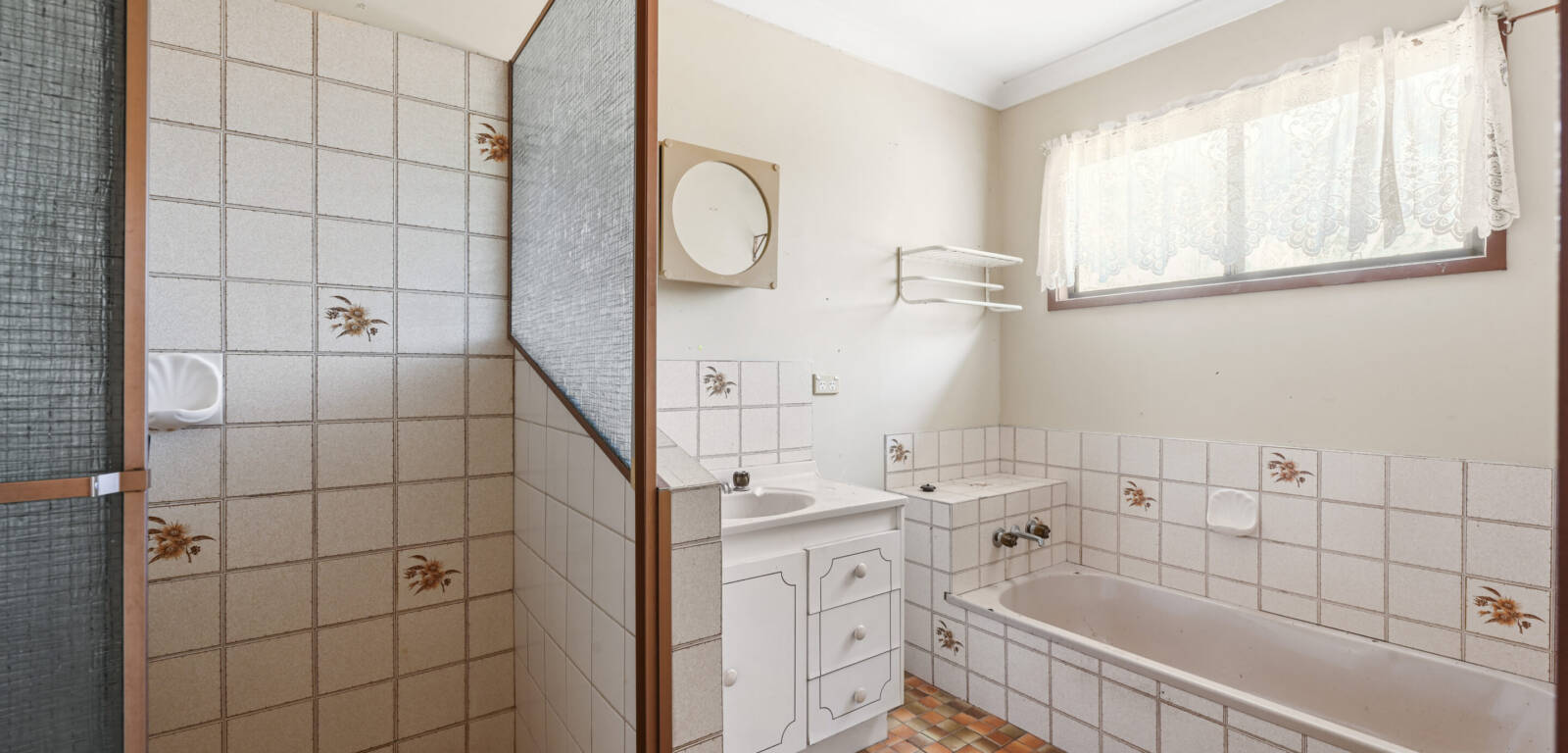 744 Murphys Creek Rd, UPPER LOCKYER, QLD 4352 AU