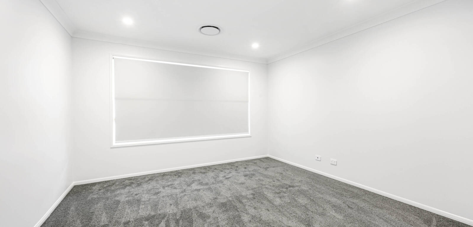 19 Reserve Rd, CRANLEY, QLD 4350 AU