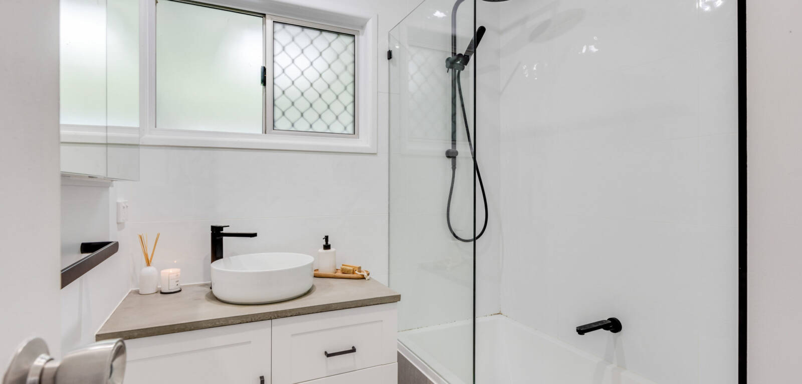 10 Kratzmann Ct, KEARNEYS SPRING, QLD 4350 AU