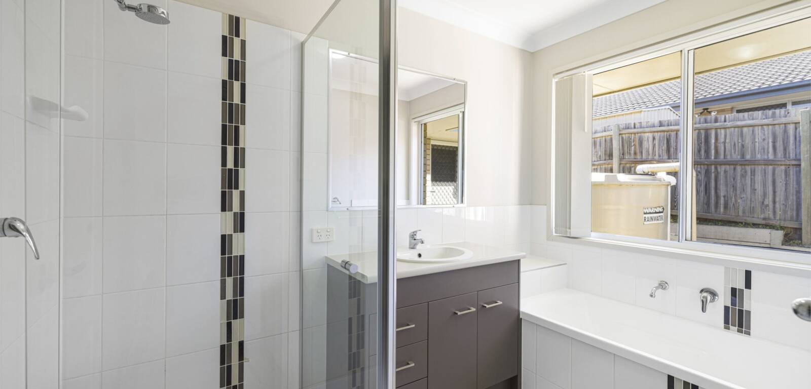 29 Taragon Street, GLENVALE, QLD 4350 AU