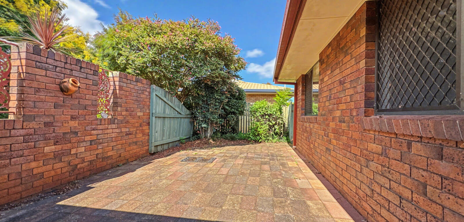 3 Azalea Ct, CENTENARY HEIGHTS, QLD 4350 AU