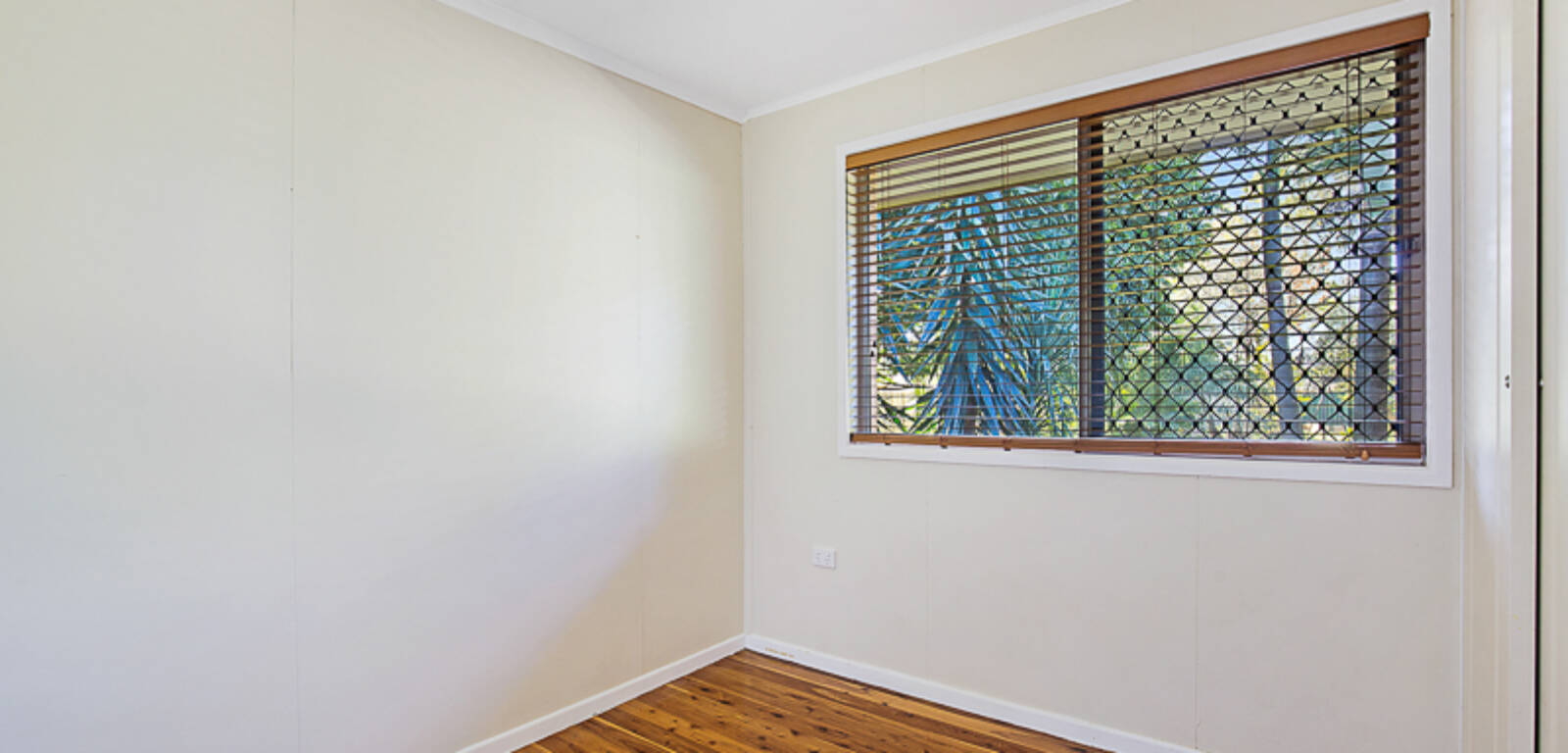 465 Stenner St, HARRISTOWN, QLD 4350 AU