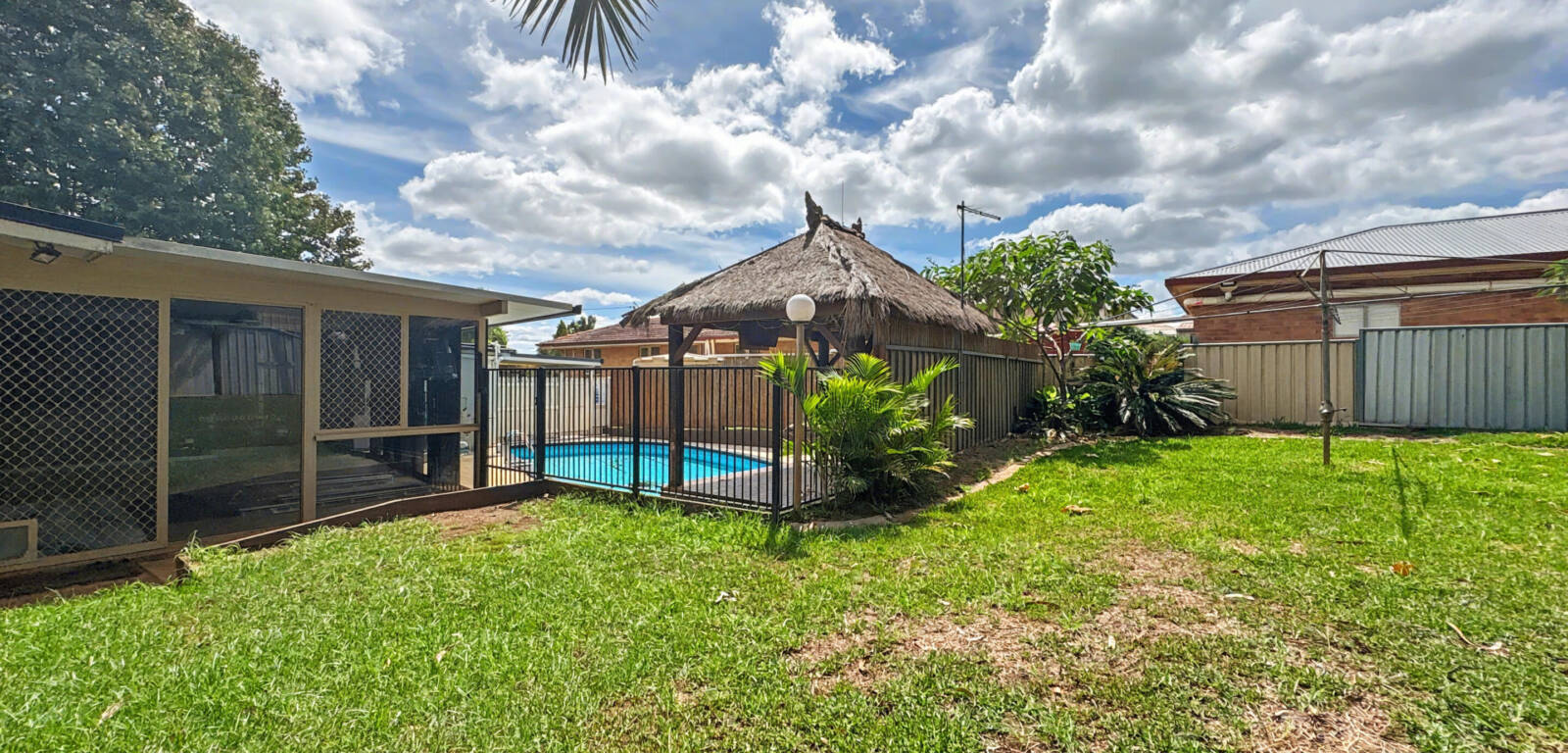 44 Rowbotham St, RANGEVILLE, QLD 4350 AU