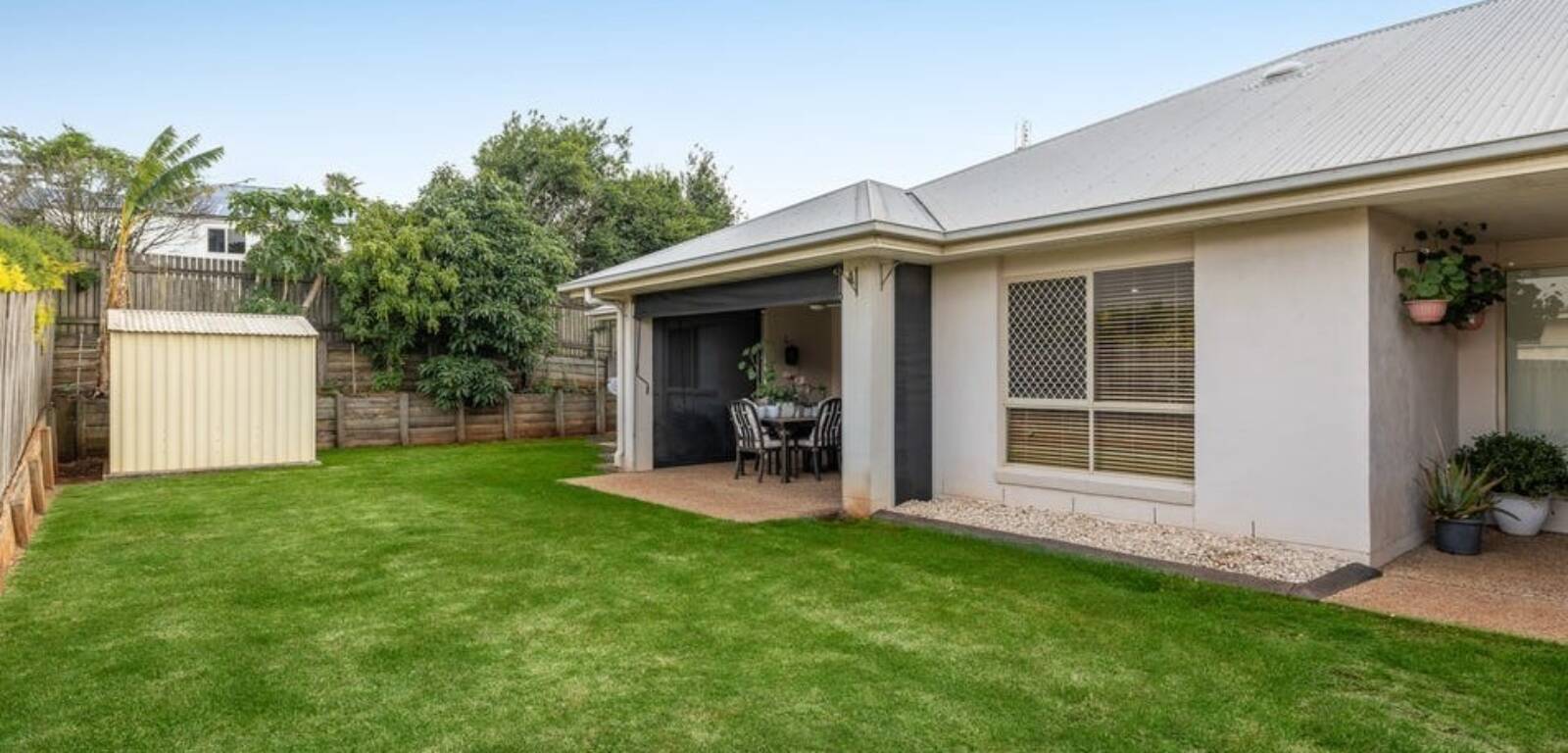 18 Howard St, MIDDLE RIDGE, QLD 4350 AU