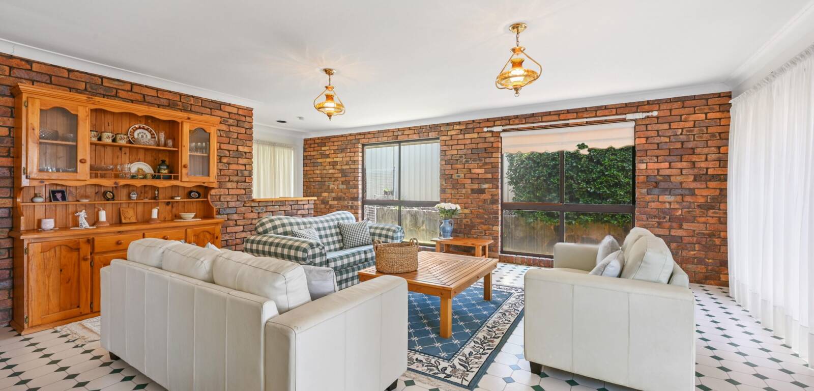 4 Storey St, CENTENARY HEIGHTS, QLD 4350 AU