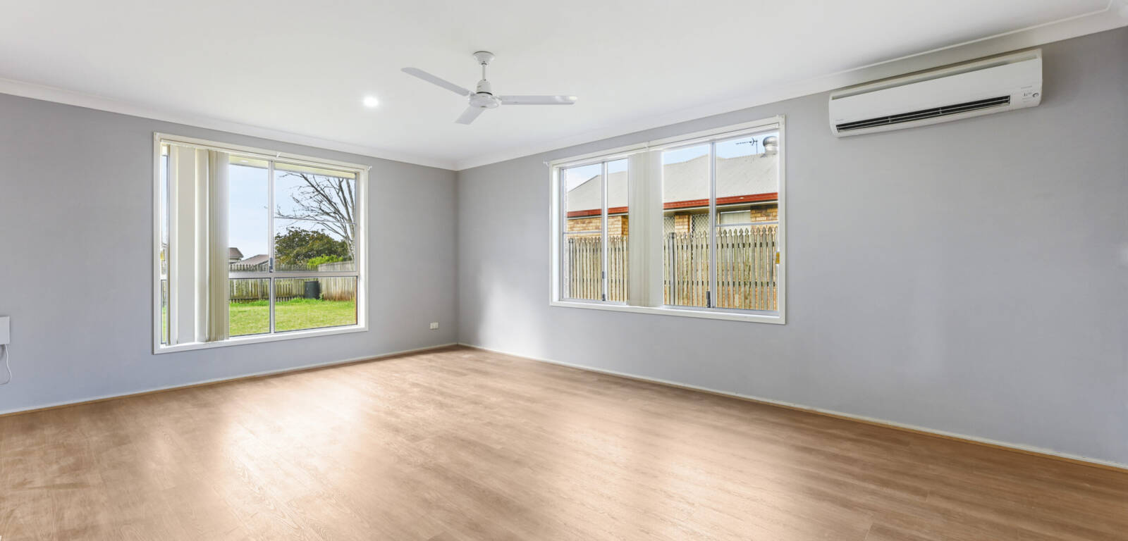 38 Bouganvillea Dr, MIDDLE RIDGE, QLD 4350 AU