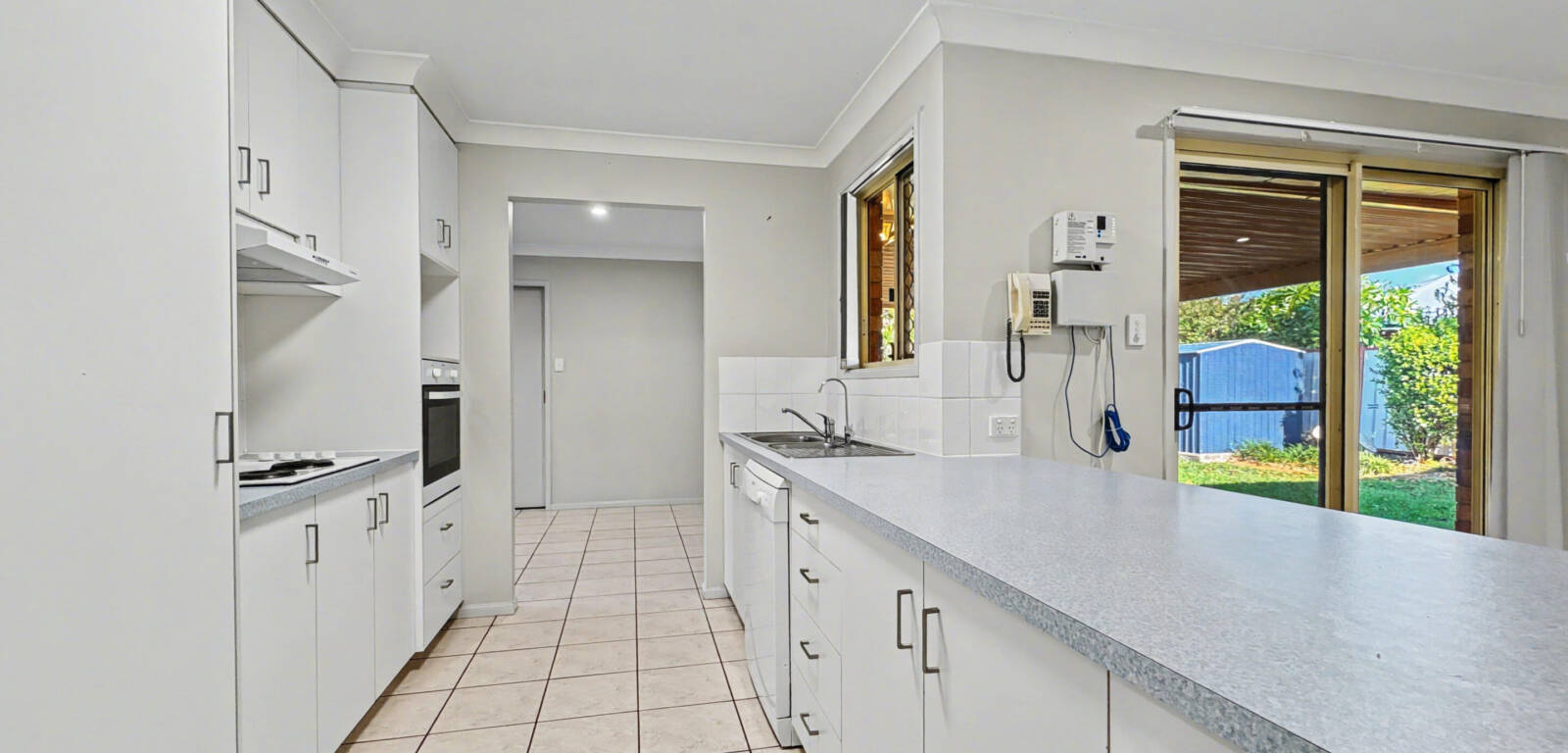 146 Spring St, MIDDLE RIDGE, QLD 4350 AU
