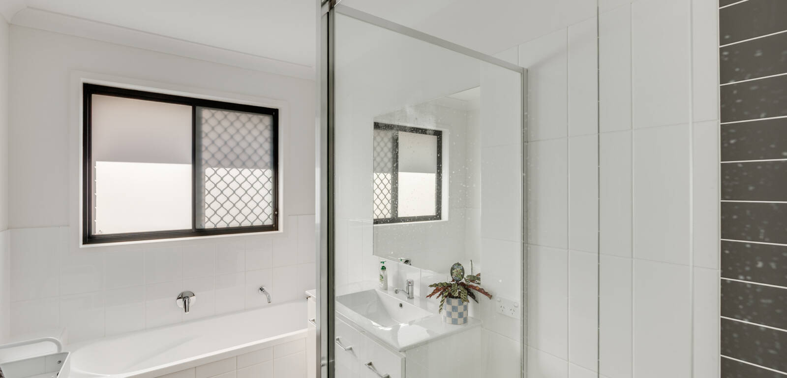 1/20 Negrita St, HARRISTOWN, QLD 4350 AU