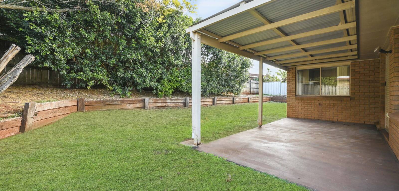 38 Bouganvillea Dr, MIDDLE RIDGE, QLD 4350 AU