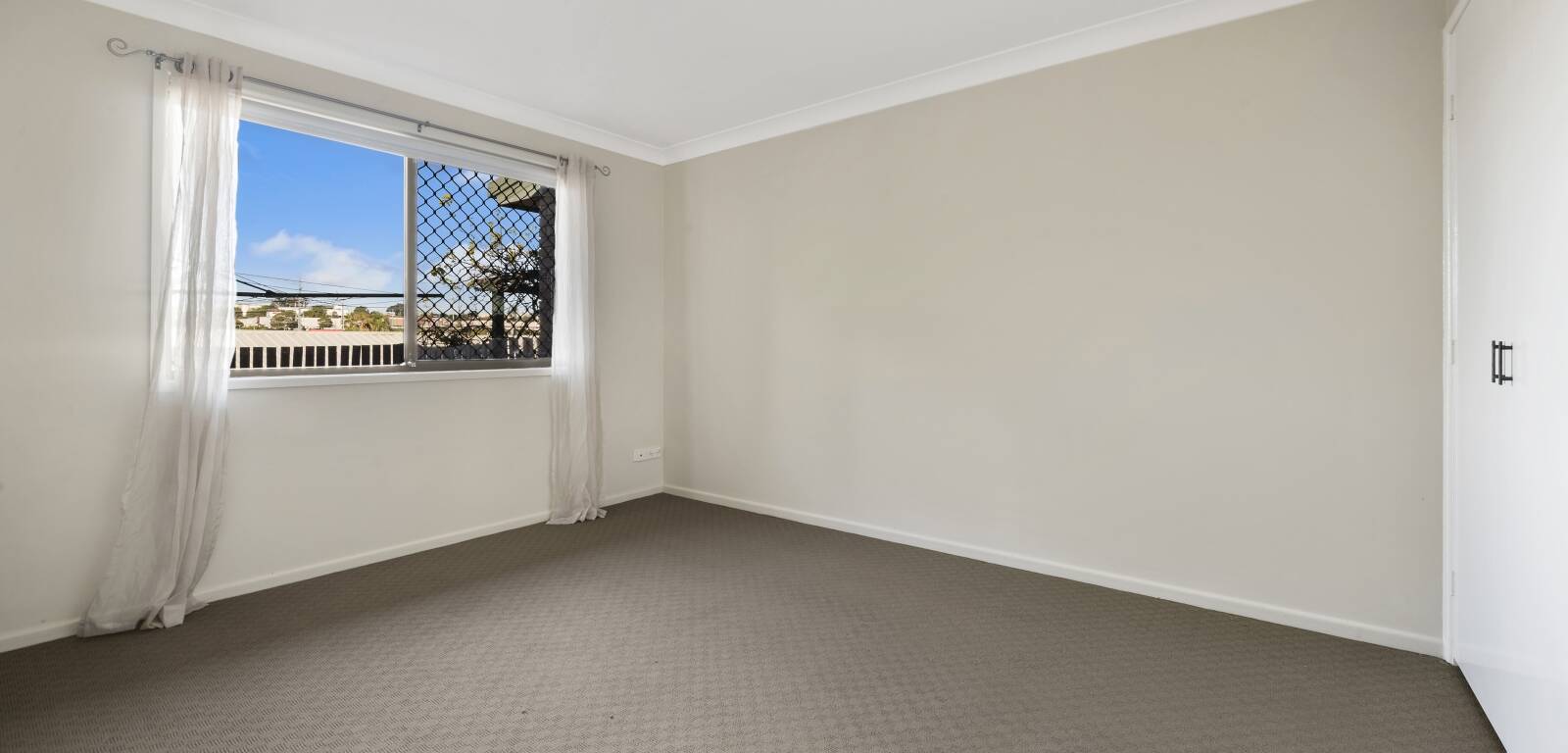 2/8 Rebecca Ct, KEARNEYS SPRING, QLD 4350 AU