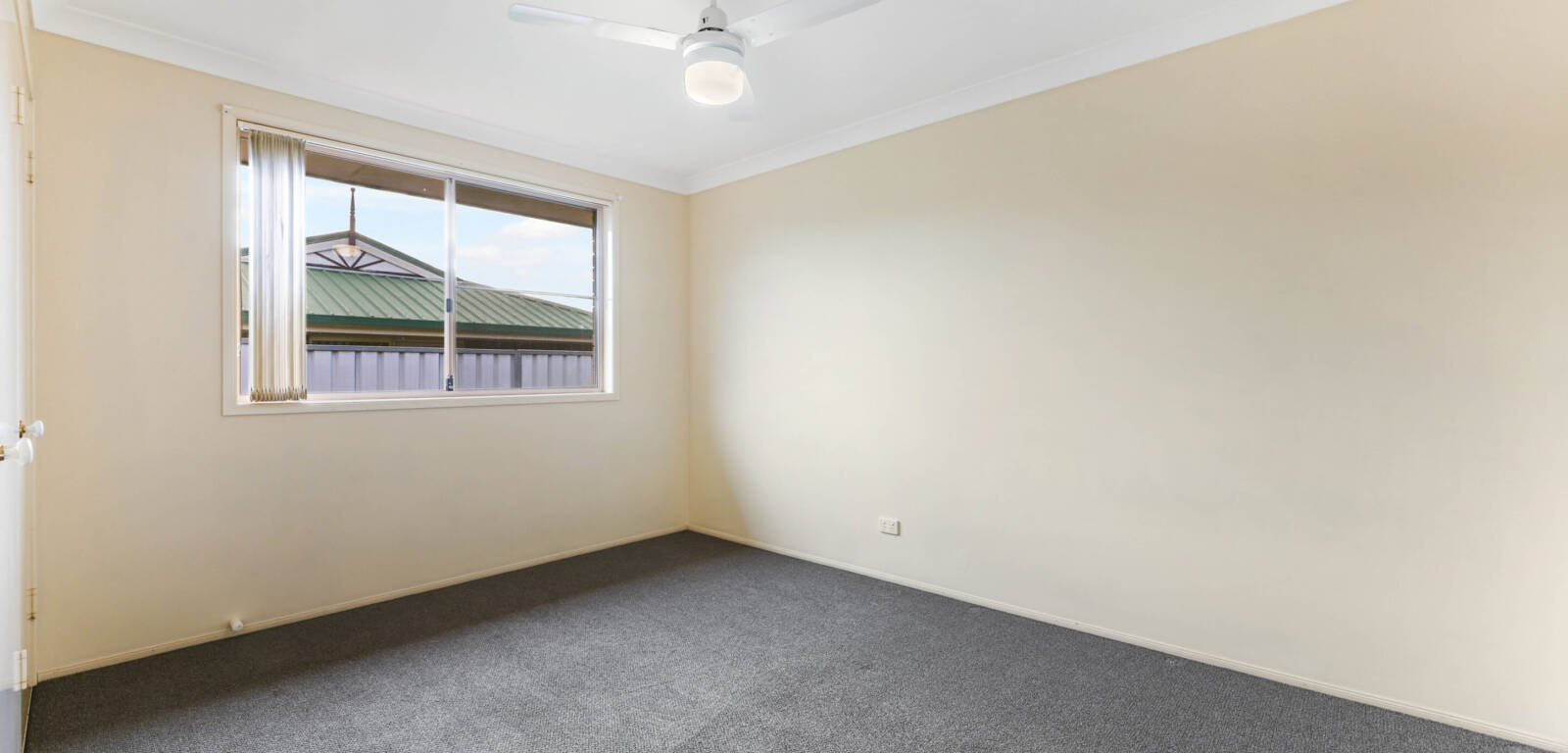 38 Bouganvillea Dr, MIDDLE RIDGE, QLD 4350 AU