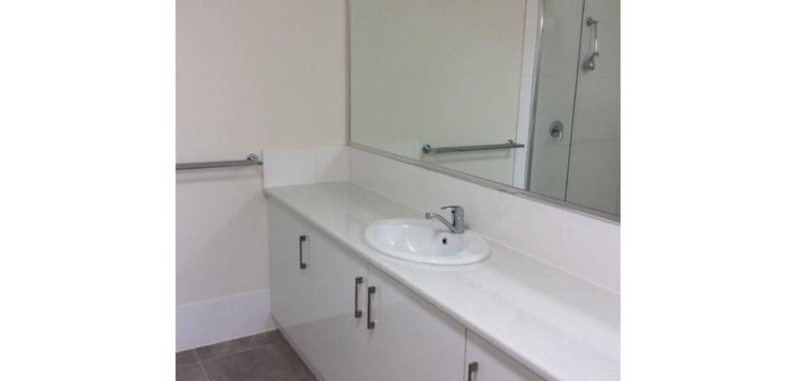 3/240 Bridge St, NEWTOWN, QLD 4350 AU