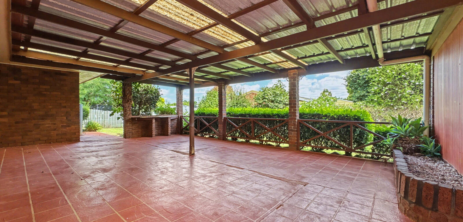 3 Azalea Ct, CENTENARY HEIGHTS, QLD 4350 AU