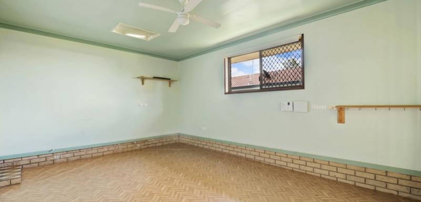 54 Wuth St, DARLING HEIGHTS, QLD 4350 AU