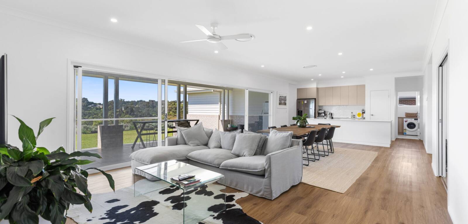 42 Basset Cres, TORRINGTON, QLD 4350 AU