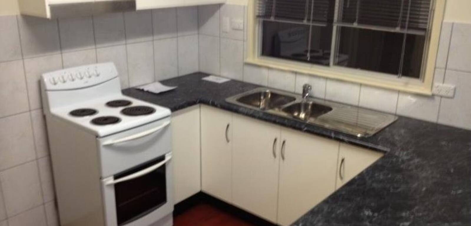 1/2 Creek St, CAMBOOYA, QLD 4358 AU