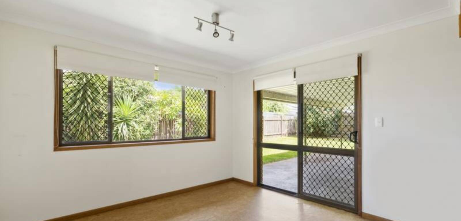 54 Wuth St, DARLING HEIGHTS, QLD 4350 AU