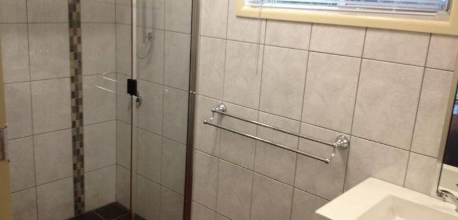 1/2 Creek Street, CAMBOOYA, QLD 4358 AU