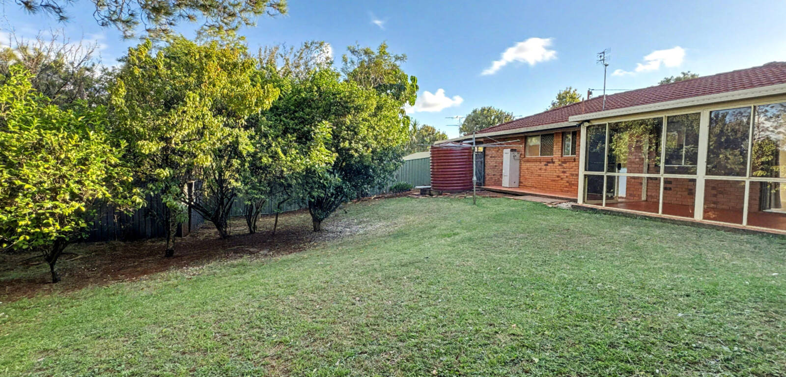 24 Port St, WILSONTON HEIGHTS, QLD 4350 AU