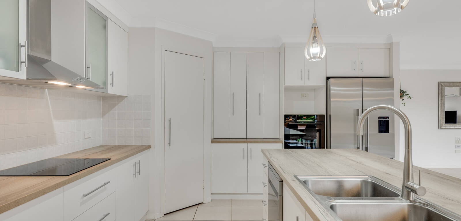 10 Kingfisher St, RANGEVILLE, QLD 4350 AU