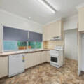 6 Merritt St, HARRISTOWN, QLD 4350 AU