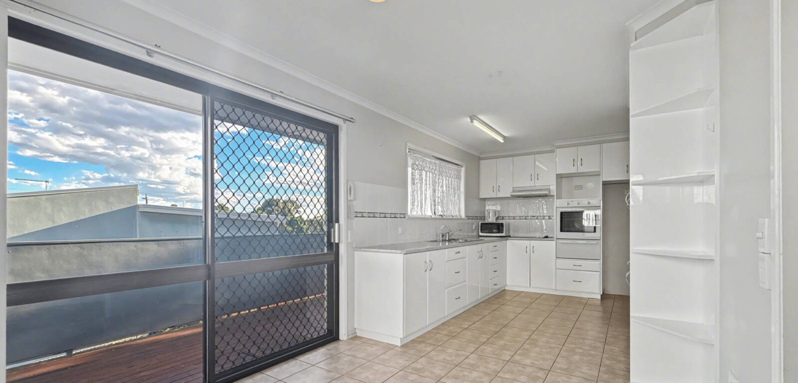 11/53 Pascoe Ln, HARLAXTON, QLD 4350 AU