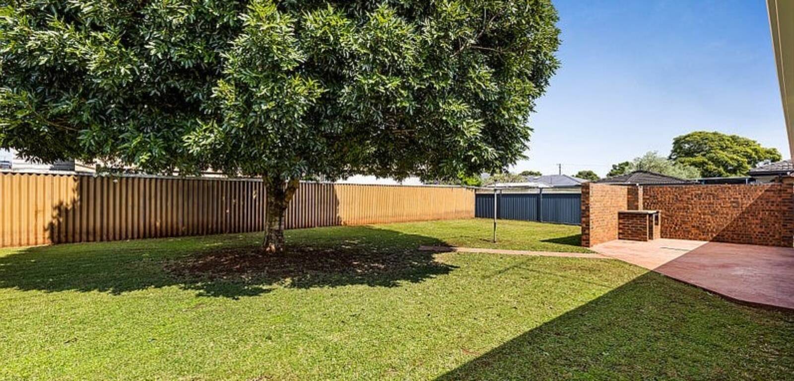 278 Taylor St, GLENVALE, QLD 4350 AU
