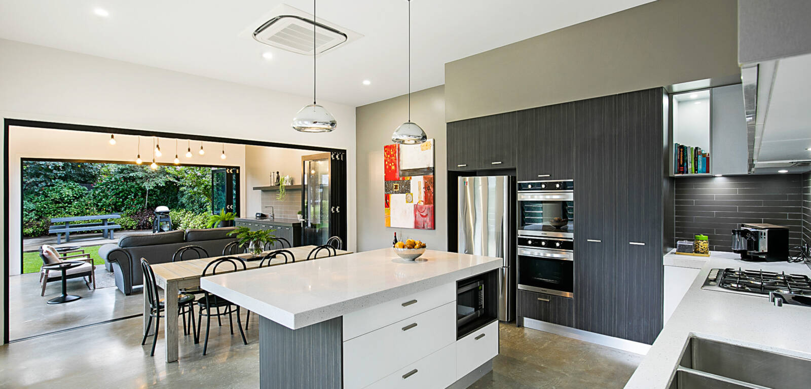 34 Lindsay St, EAST TOOWOOMBA, QLD 4350 AU