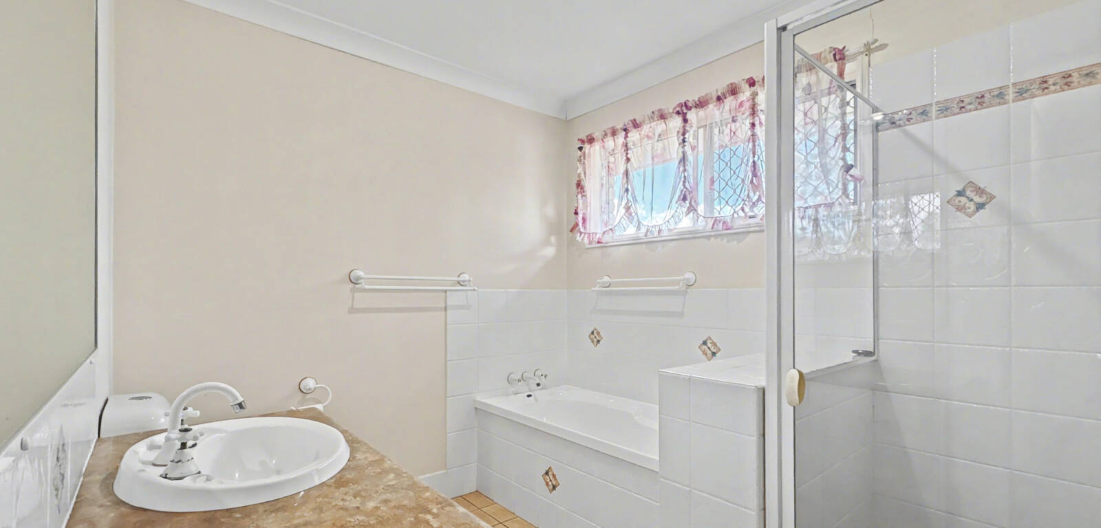 12 Dawson Dr, GATTON, QLD 4343 AU