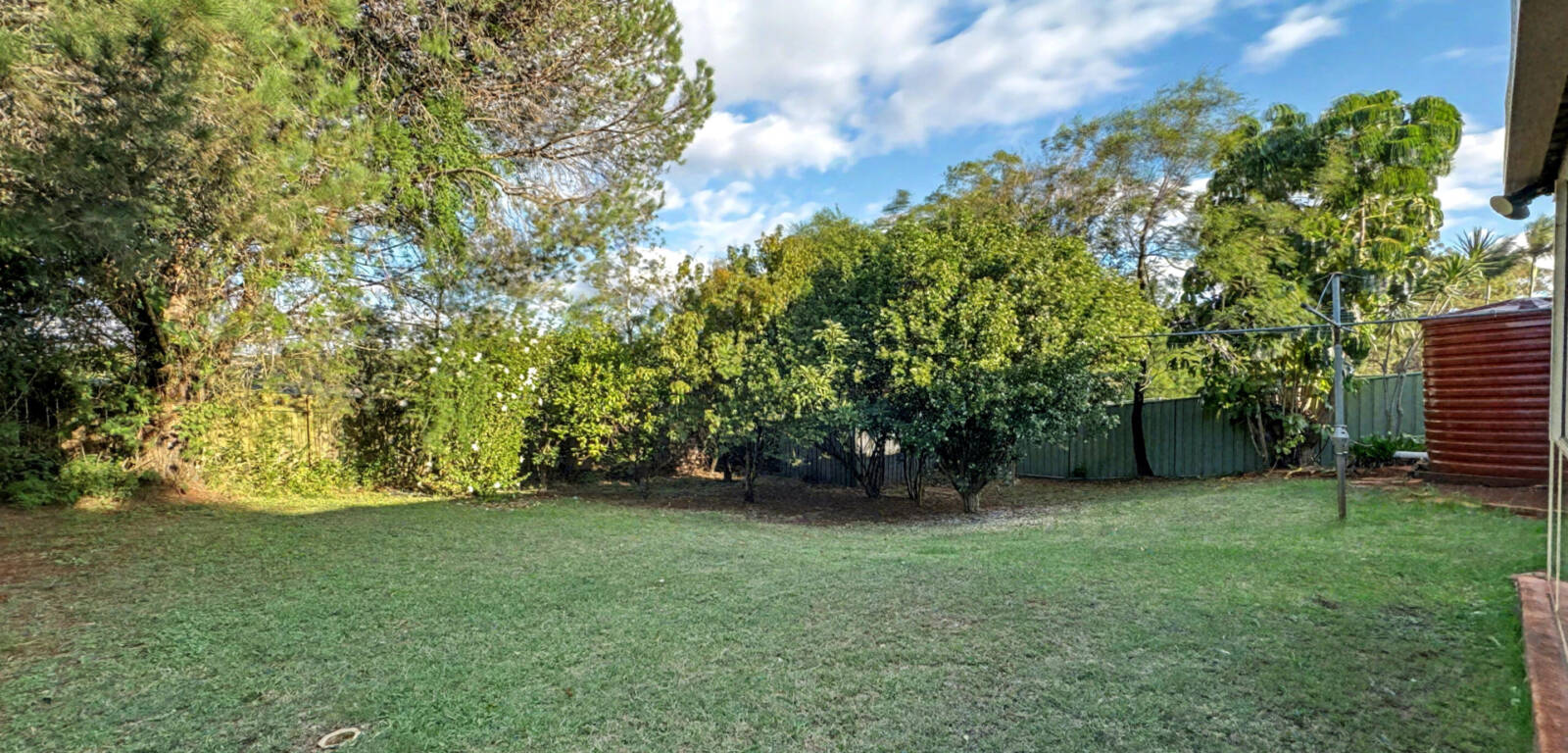 24 Port St, WILSONTON HEIGHTS, QLD 4350 AU