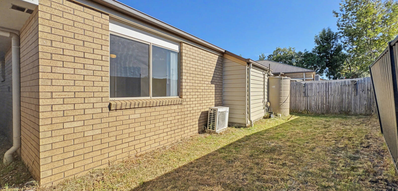 2/98 Main St, WESTBROOK, QLD 4350 AU